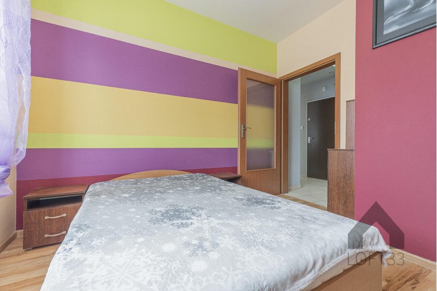 Jaworzno, Fredry, Piękne i wyposażone mieszkanie dwupokojowe na Fredry w Jaworznie do Wynajęcia | Spacer 3D