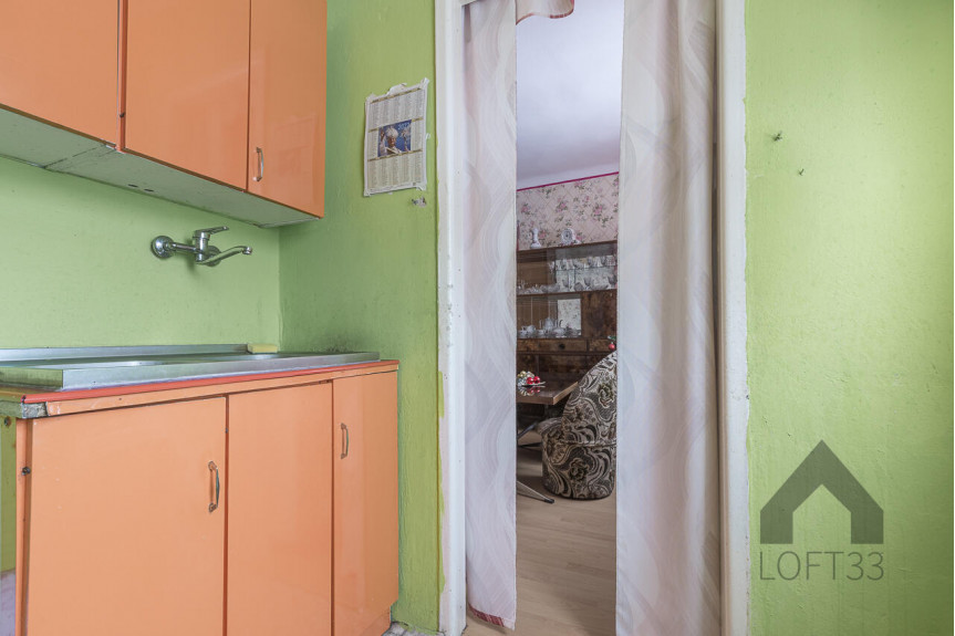 Jaworzno, Azot, Tanie dwupokojowe mieszkanie na Azot w Jaworznie na sprzedaż | Spacer 3D